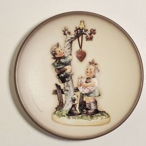Goebel M J Hummel "Here's my Heart" Miniature 4" Century Collection Plate EUC